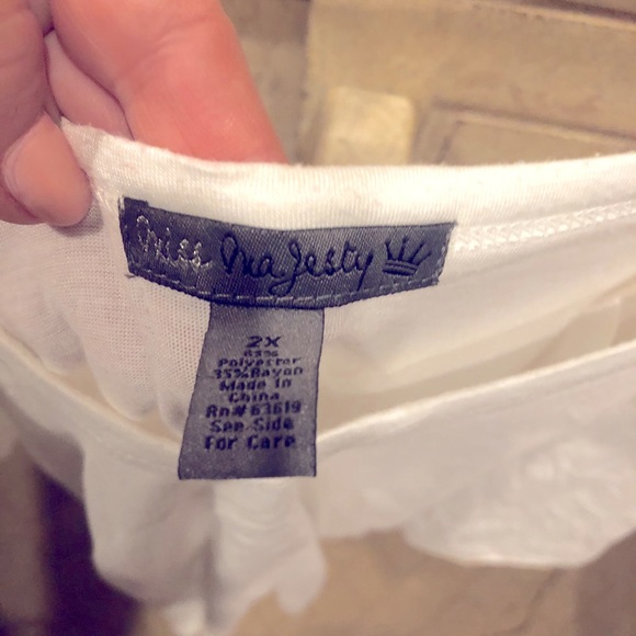 Shirt - Picture 2 of 2